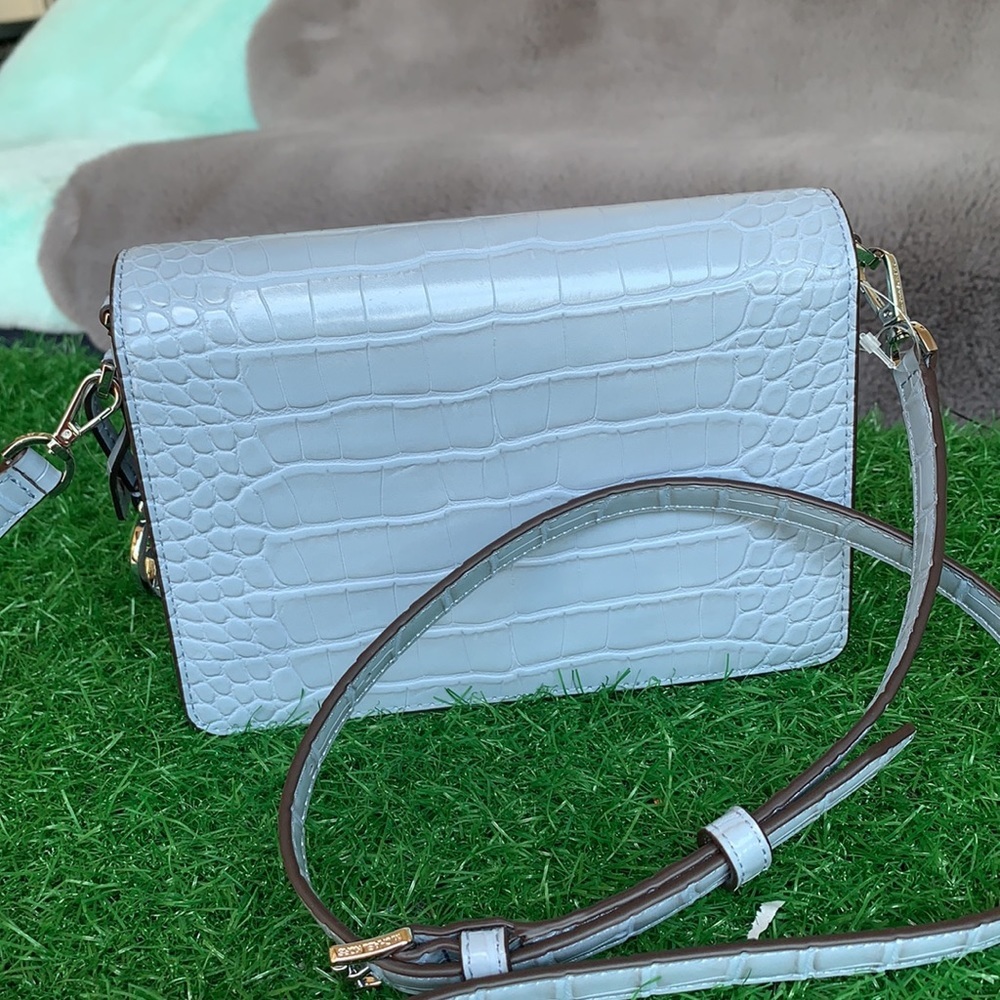 MICHAEL KORS MERCER SM CLUTCH XBODY PALE BLUE - Picture 9 of 15